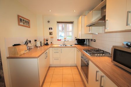Kingsbury Close, Bury - Photo 5