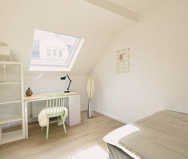 Ohligs, Altbau, DG, 63m², drei Zimmer, KDB, renoviert, möbliert, Nähe HBF. - Foto 6