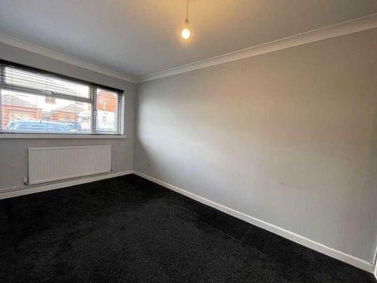 Ladysmith Close, Christchurch - Available, BH23 - Photo 1