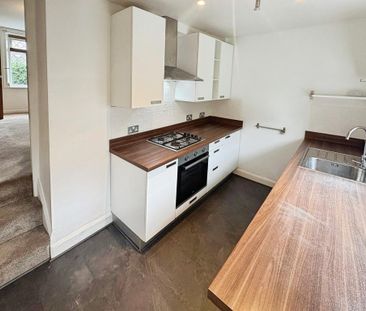 2 bedroom terraced house to rent - Photo 1