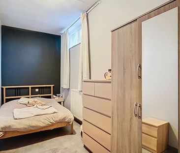 Appartement te huur in Ciney voor € 800 met 2 slaapkamers - Foto 4
