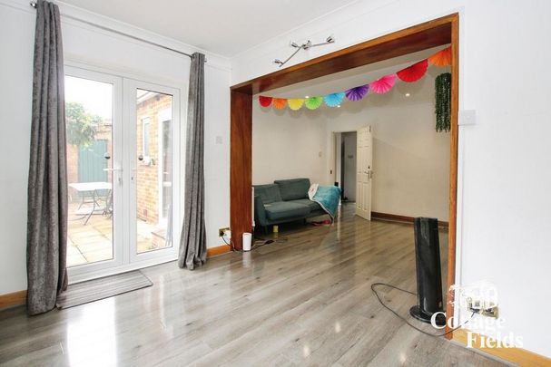 5 bedroom house to rent - Photo 1