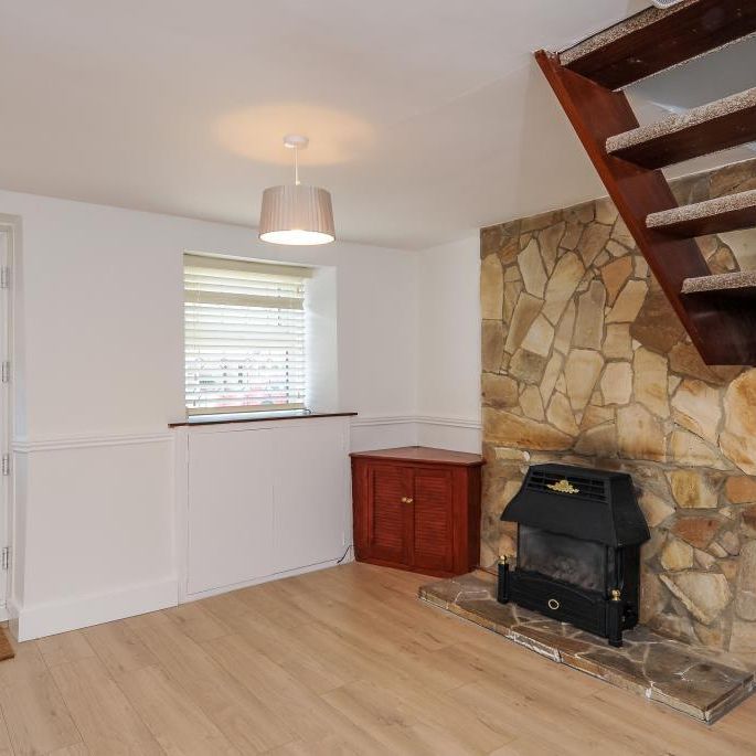 2 bedroom terraced house to rent - Photo 1