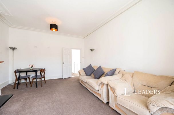 1 bedroom apartment to rent Granada Road, Southsea, Hampshire, PO4 - Photo 1