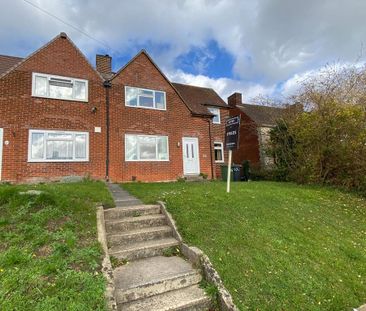 4 bedroom semi-detached house to rent - Photo 5