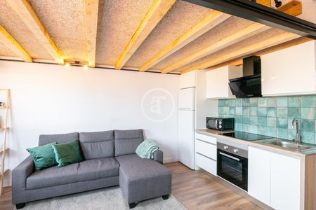 Ático de alquiler en Plaça Catalana, El Guinardó - Photo 5