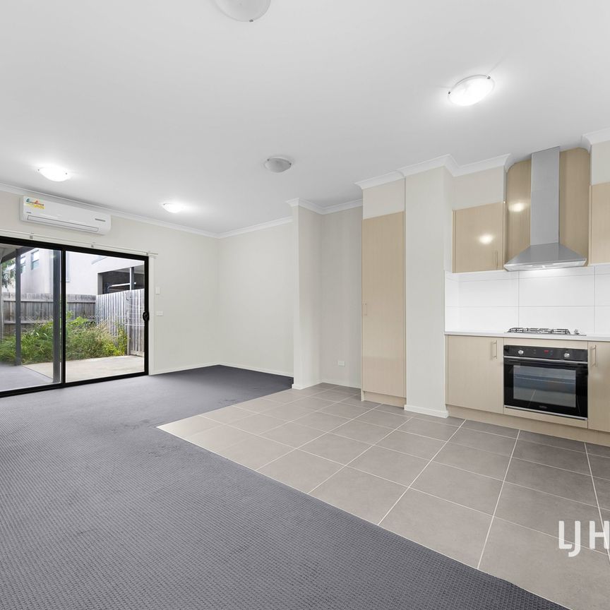 28/20 Hyde Park Avenue, Craigieburn VIC, Belconnen - Photo 1