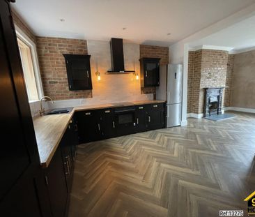 3 bed Apartment in Ashley Road , Hale,, WA14 2UW - Photo 3