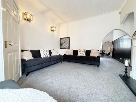 2 bedroom terraced house to rent - Photo 2