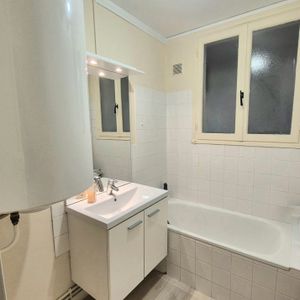 Location Appartement 2 pièces 46m² BEAUNE 21200 - Photo 2