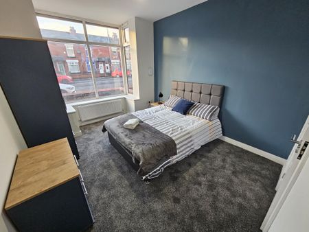 Tonge Moor Road, Bolton - Photo 5