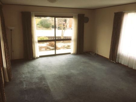 QUIET TWO BEDROOM HOME - Photo 5