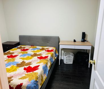 For Lease - 94 Crown Victoria Drive, Brampton, Ontario - Photo 2