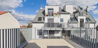 Moderne Dachgeschosswohnung mit 2 Terrassen | 4.OG mit Lift | Klimaanlage - Photo 2