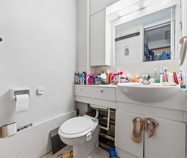 Studio Flat, Gilpin Close, CR4 - Photo 2