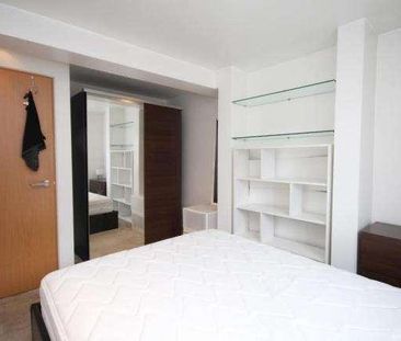 Upper Street, London, N1 - Photo 1