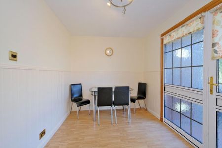 3 bedroom terraced house to rent - Photo 5