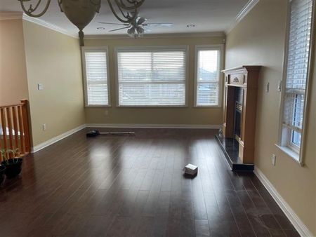 $3,700 / 3br – 1652ft2 – 3 BR on Main floor of house in Queensborough (New West) - Photo 2