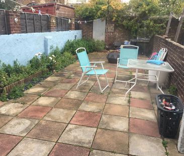 3 bedroom terraced house to rent - Photo 6