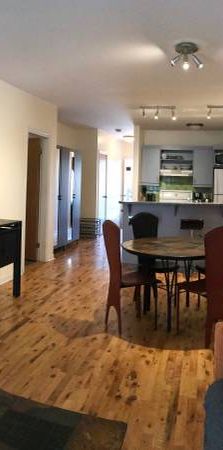 PLATEAU, NICE, BIG 3 1/2 FULLY FURNISHED, 5 MINS FROM METRO LAURIER - Photo 1