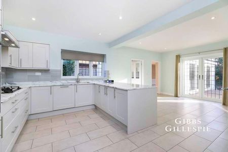 Milton Avenue, Chalfont St. Peter, Gerrards Cross, Buckinghamshire, SL9 - Photo 5