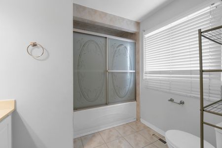 For Lease - 35 Ferri Crescent, Brampton, Ontario - Photo 4