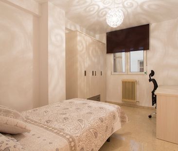 Flat - Granada (Camino de ronda) - Photo 1