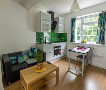 Studio to rent - Photo 1