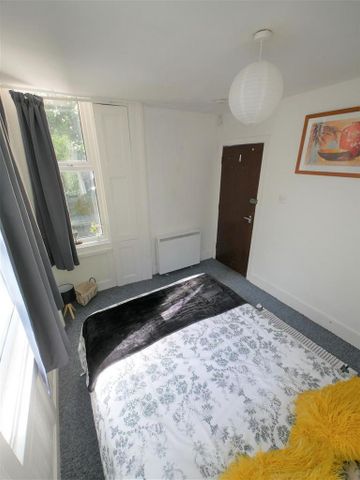 6 bedroom house share to rent - Photo 2