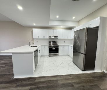 For Lease - 349 Edgehill Drive, Barrie, Ontario - Photo 4
