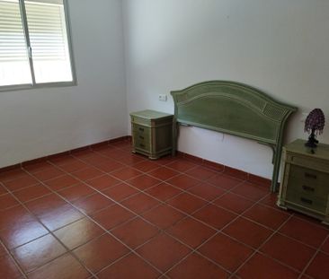 3 Bedrooms HouseEstepona - Photo 4