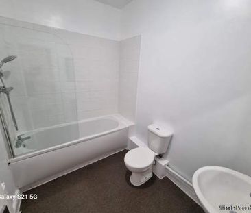 2 bedroom property to rent in Hull - Photo 3