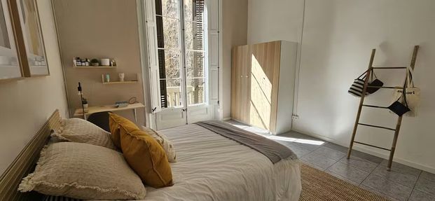 Carrer de Pau Claris, Barcelona, Catalonia 08037 - Photo 1