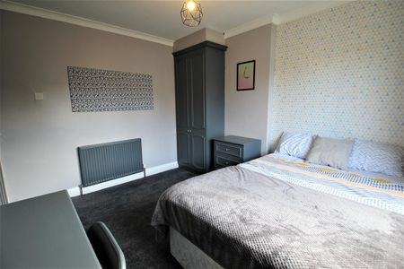 St. Annes Green, Burley, LS4 2SD, Leeds - Photo 4