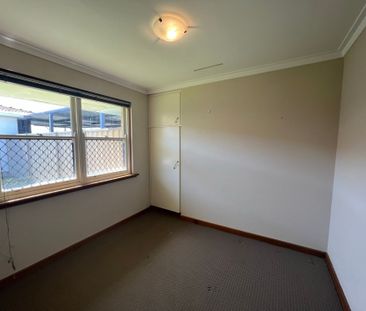 Relaxed Coastal Lifestyle - Photo 6