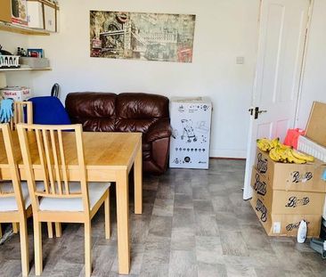 1 bedroom semi-detached house to rent - Photo 4