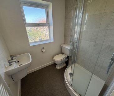 Wycliffe Avenue, Tang Hall - P2045 - Photo 6