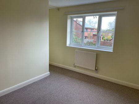 2 bedroom terraced house to rent - Photo 4
