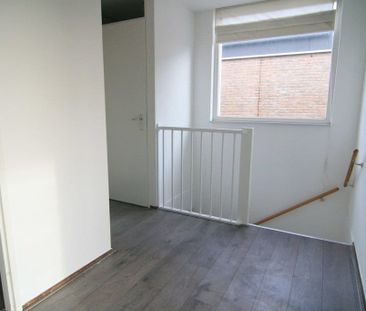 Ommelandvaart 27, Oostvaardersbuurt Noord, 1335SC, Almere - Foto 1