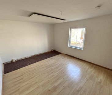 Charmante 2-Zimmer-Erdgeschosswohnung mit Hofzugang in Schönebeck ! - Photo 1