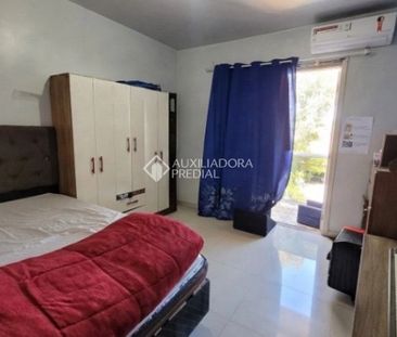 Casa com 3 quartos e 320m² para alugar em Rio Branco, Canoas. - Photo 1