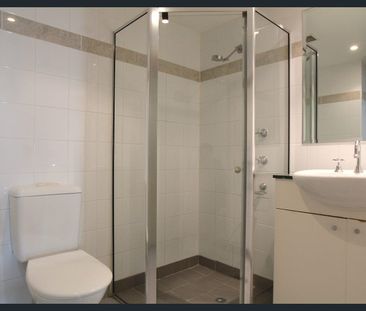 Studio Plus Study in the Heart of Chatswood ** Available 20/02/26 ** - Photo 3