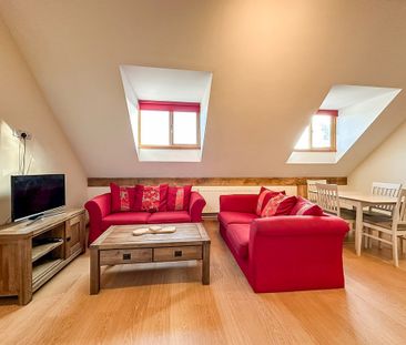 The Oak Room Apartment, North East Farm, Eltisley - Photo 3