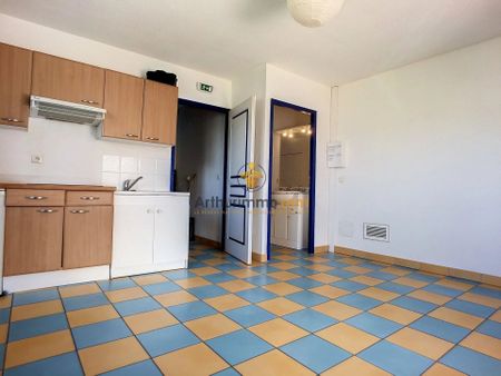 Location Appartement 2 pièces 47 m2 à Saint-Laurent-de-la-Salanque - Photo 4