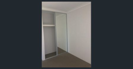 Modern Family Home, Walk to the River.... - Photo 4