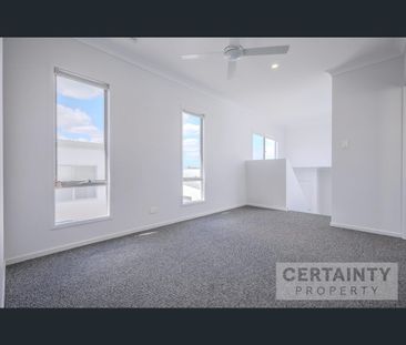 13 Stonewood Cct, Oxenford, Qld 4210 - Photo 6