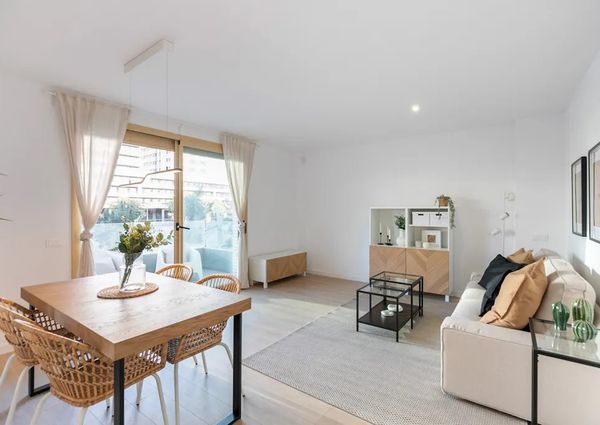 Carrer de Pi i Margall, Badalona, Catalonia 08912