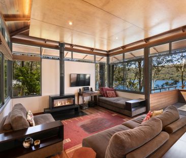 Waterfront Luxe � Architecturally Designed Home with Boatshed - Photo 2