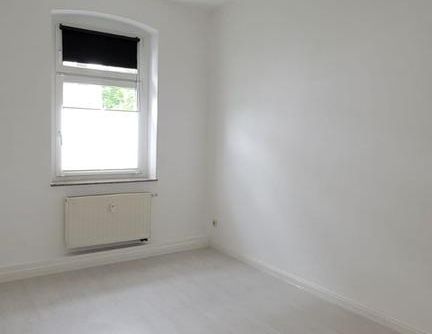 Schöne 2-Raum-Wohnung in Zwickau inkl. Küche und PKW-Stellplatz - Foto 1