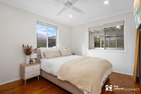 Spacious Family Home with Flexible 4-Bedroom Option - Photo 4